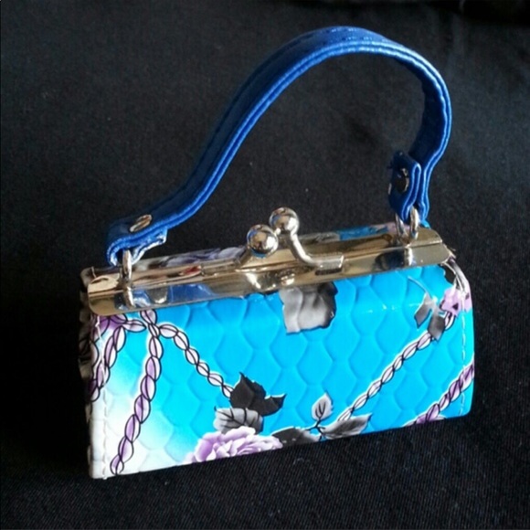 🎉TODAY ONLY🎉NEW. .Very mini beautiful 🌺 - Picture 2 of 4